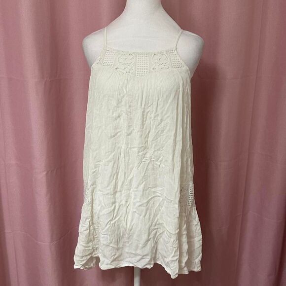 Xhilaration Tops - Xhilaration Women's White and Cream Vest